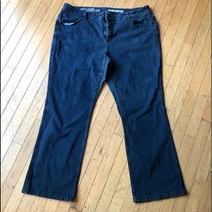 DKNY Soho Women’s  bootcut jeans size 22